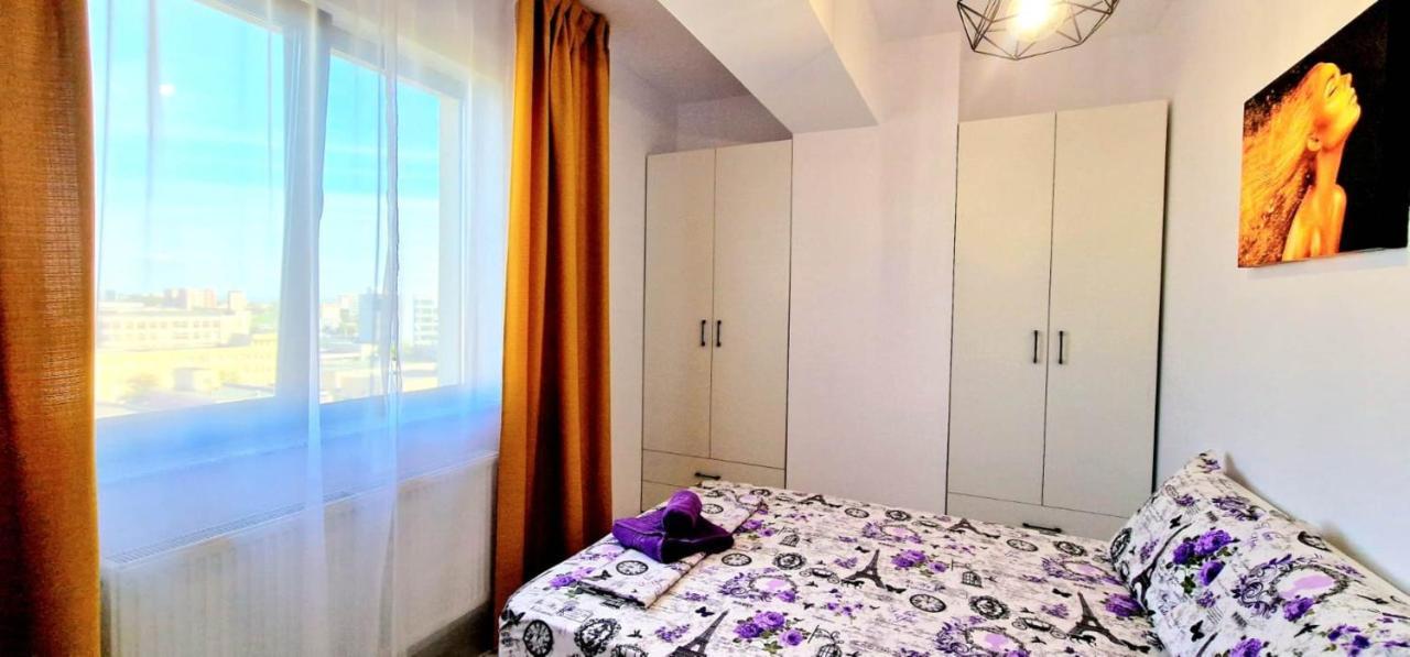 Evelyn Modern Apartment Near Palas Iasi Luaran gambar