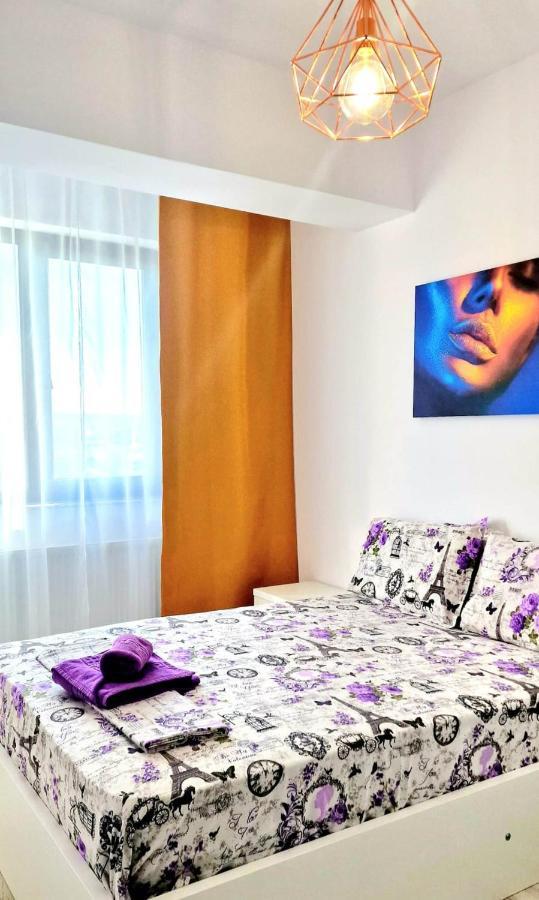Evelyn Modern Apartment Near Palas Iasi Luaran gambar