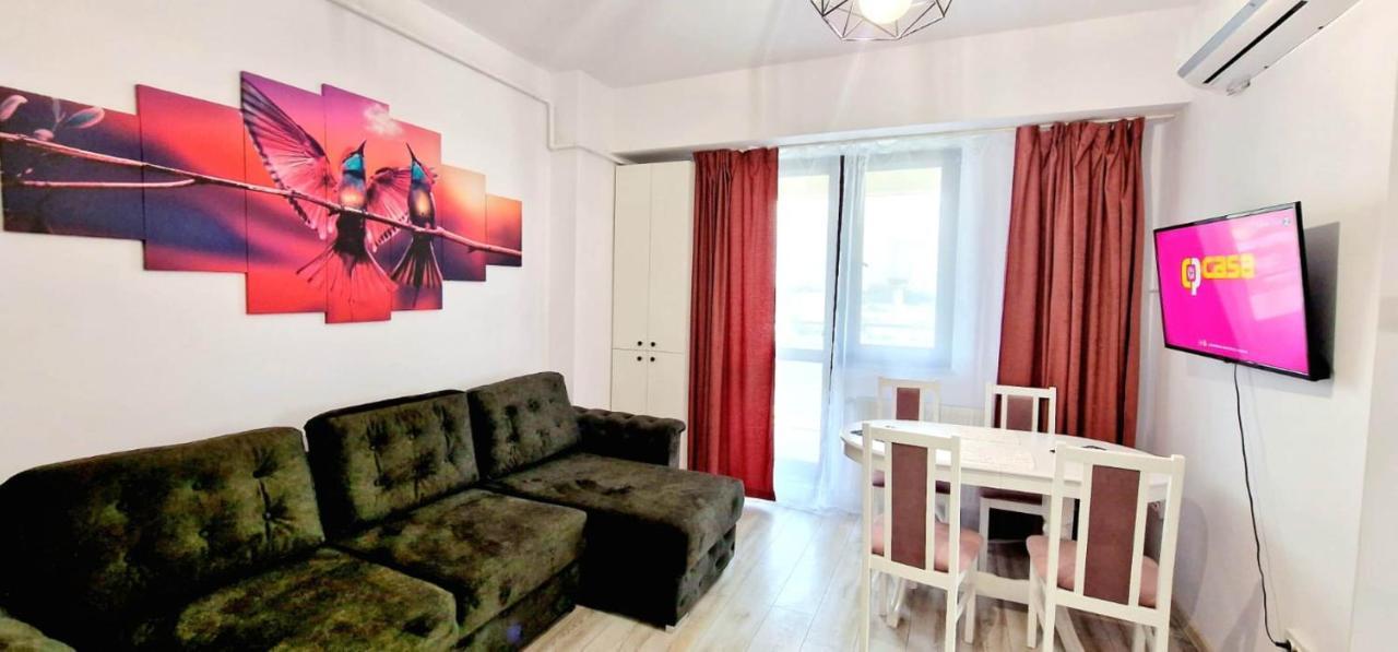 Evelyn Modern Apartment Near Palas Iasi Luaran gambar