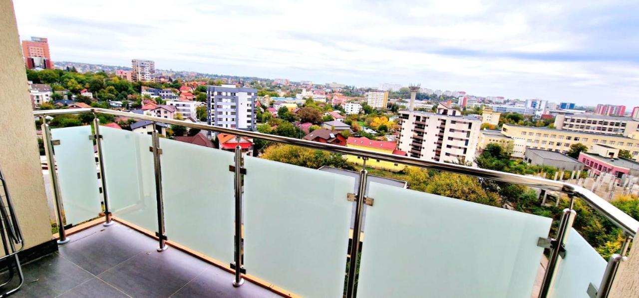 Evelyn Modern Apartment Near Palas Iasi Luaran gambar